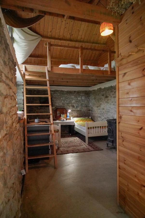 Ferma Albanik Hotel Kelcyre Екстериор снимка