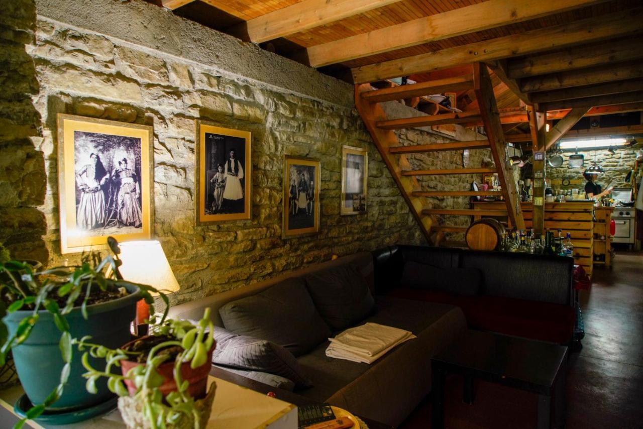 Ferma Albanik Hotel Kelcyre Екстериор снимка